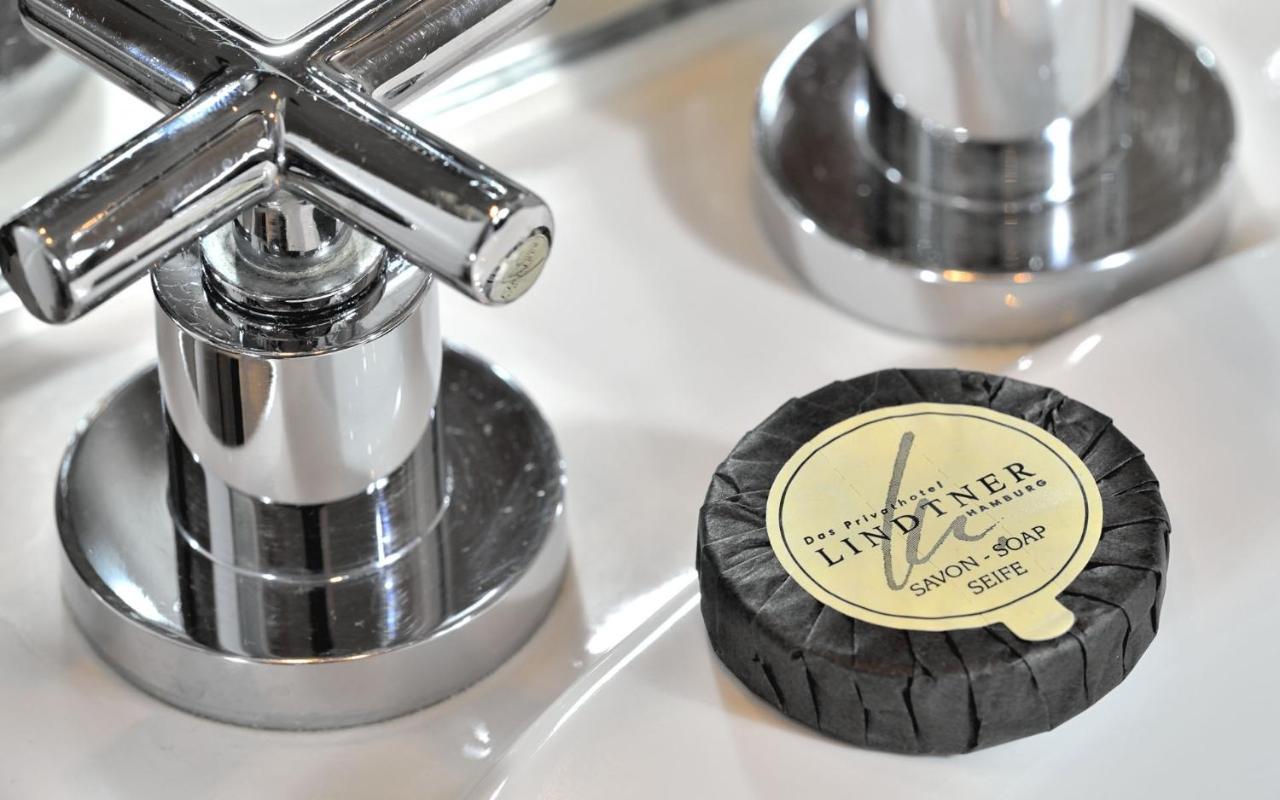 Privathotel Lindtner Hamburg Exterior foto Soap in a soap dish