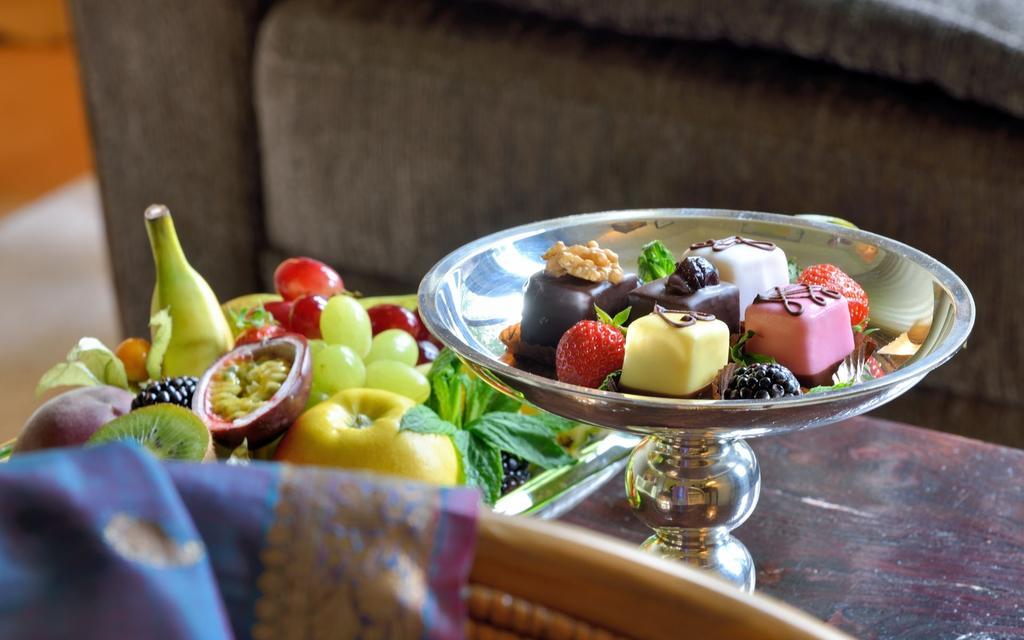 Privathotel Lindtner Hamburg Exterior foto Fruit and chocolate